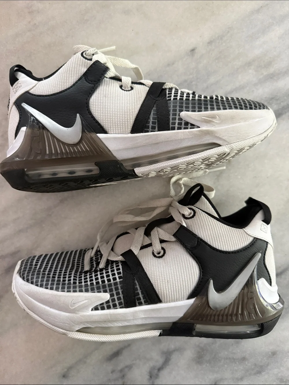 Kids Nike Lebron Witness 7 Size Youth 5